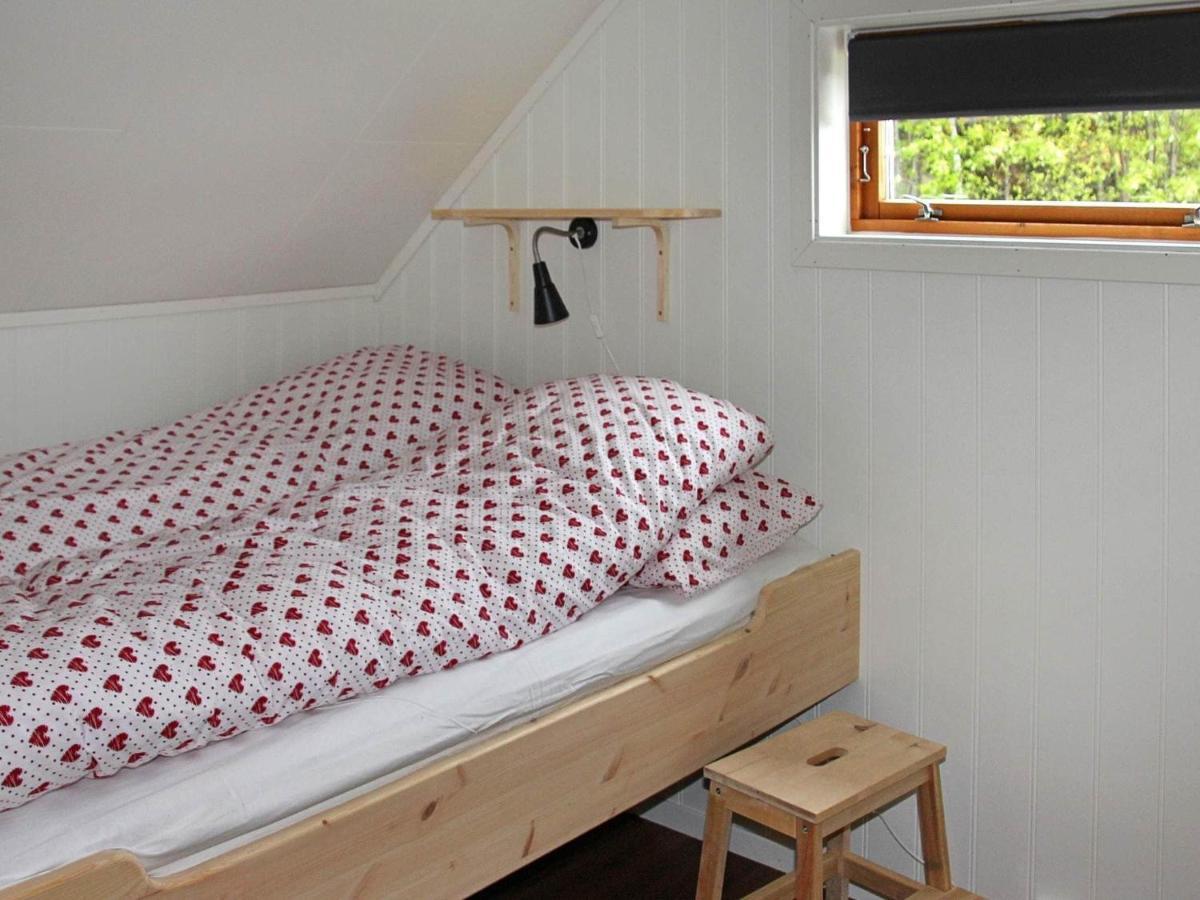 10 Person Holiday Home In Lyngseidet Exterior foto